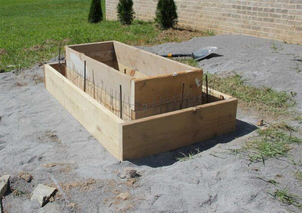 How to Make a Concrete Fire Pit - Plank and Pillow